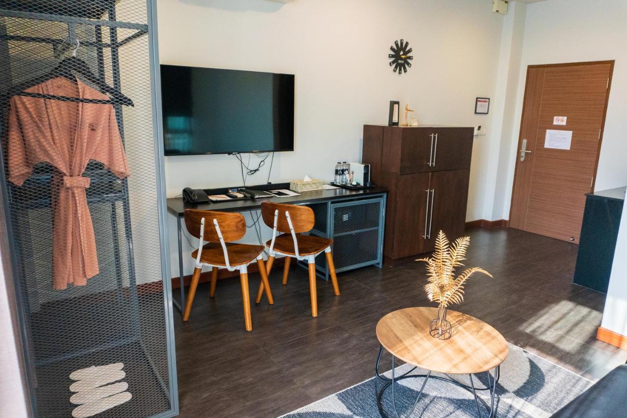 Wealth Boutique Hotel Chiang Mai Ngoại thất bức ảnh